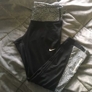 Nike Dri Fit Cropped Leggings